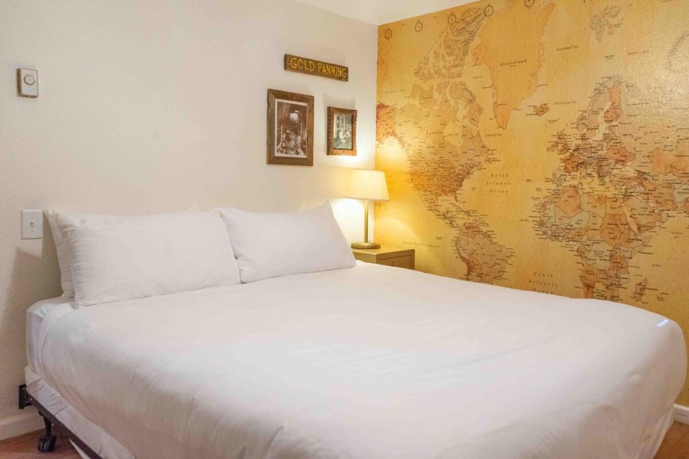 Bear Cave- Pet Friendly Suite In Shaver Lake シェイバー・レイク エクステリア 写真