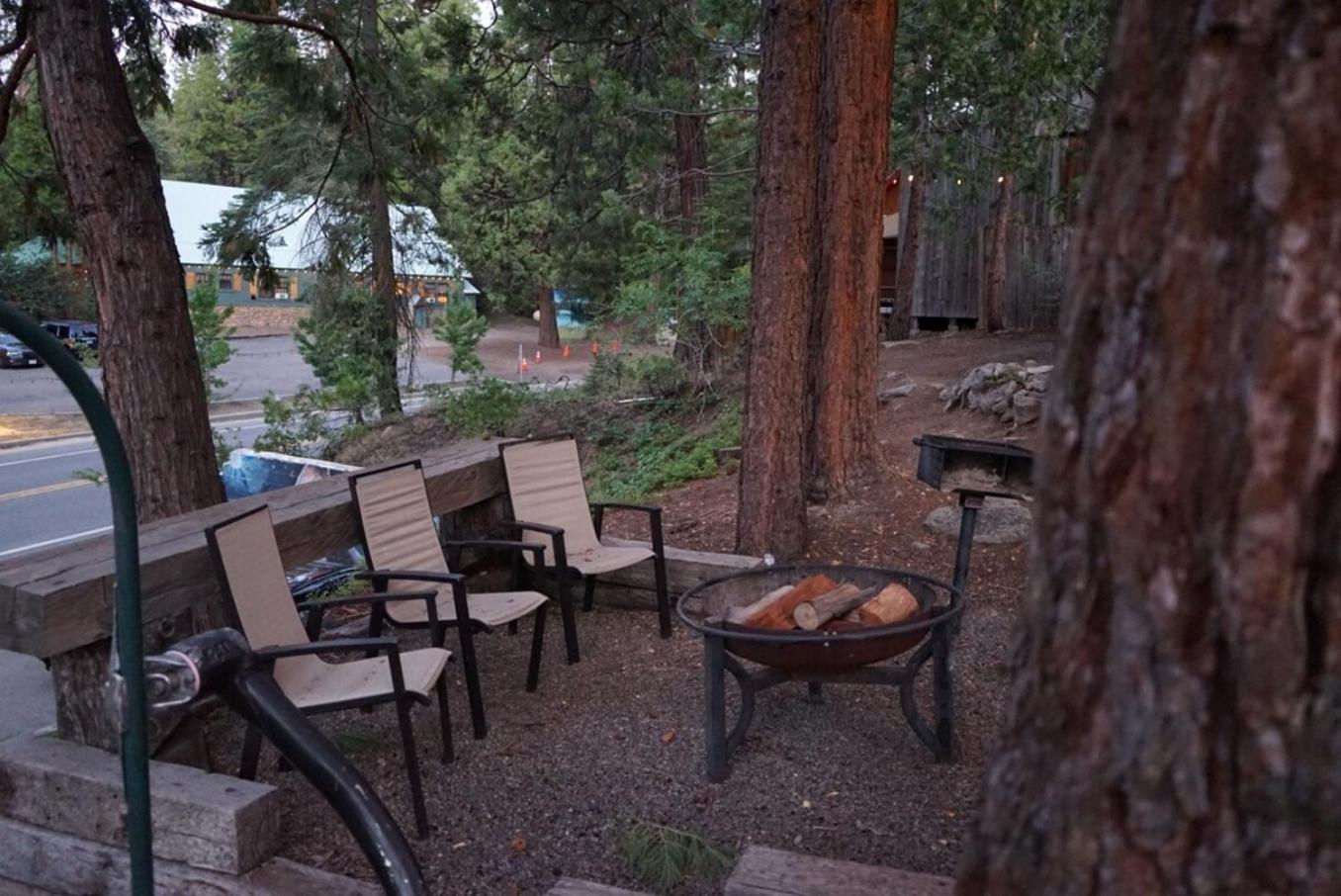 Bear Cave- Pet Friendly Suite In Shaver Lake シェイバー・レイク エクステリア 写真