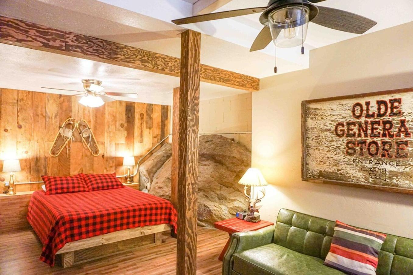 Bear Cave- Pet Friendly Suite In Shaver Lake シェイバー・レイク エクステリア 写真