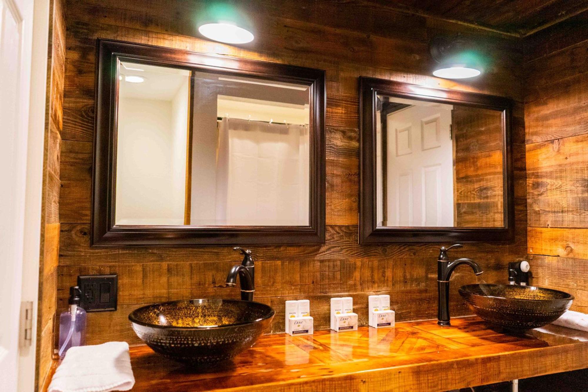 Bear Cave- Pet Friendly Suite In Shaver Lake シェイバー・レイク エクステリア 写真