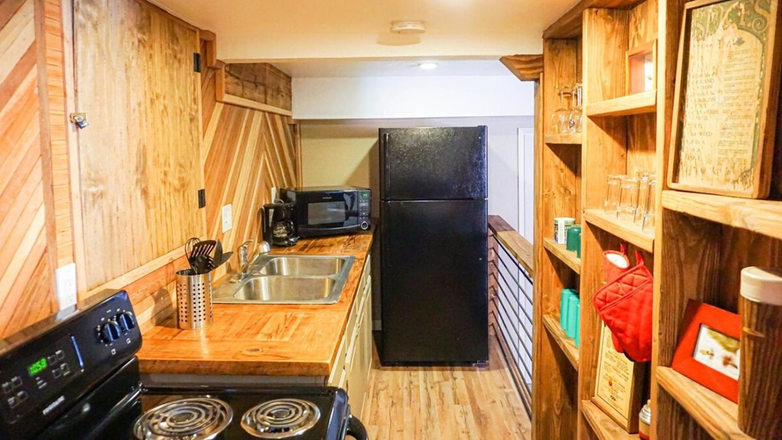 Bear Cave- Pet Friendly Suite In Shaver Lake シェイバー・レイク エクステリア 写真