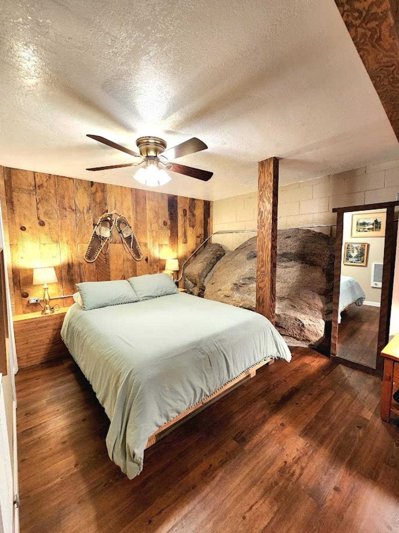Bear Cave- Pet Friendly Suite In Shaver Lake シェイバー・レイク エクステリア 写真