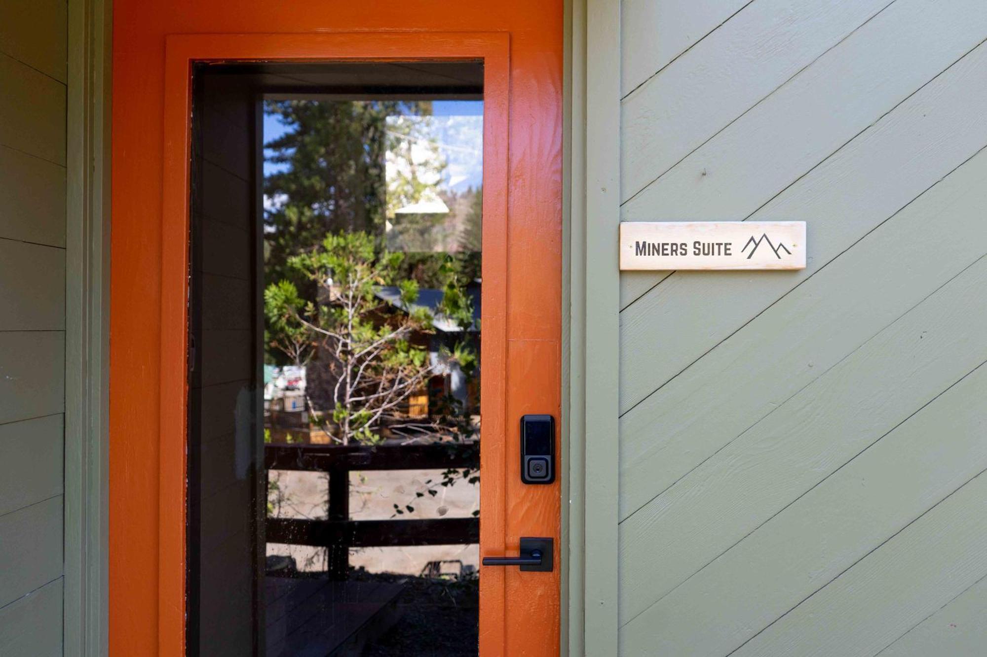 Bear Cave- Pet Friendly Suite In Shaver Lake シェイバー・レイク エクステリア 写真