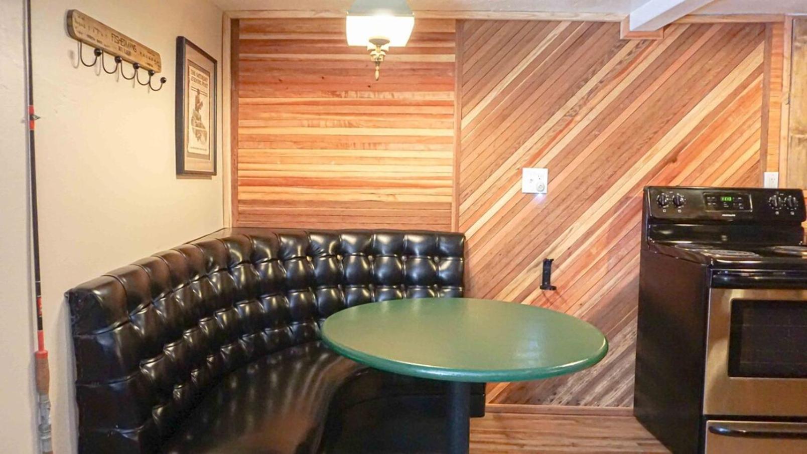 Bear Cave- Pet Friendly Suite In Shaver Lake シェイバー・レイク エクステリア 写真