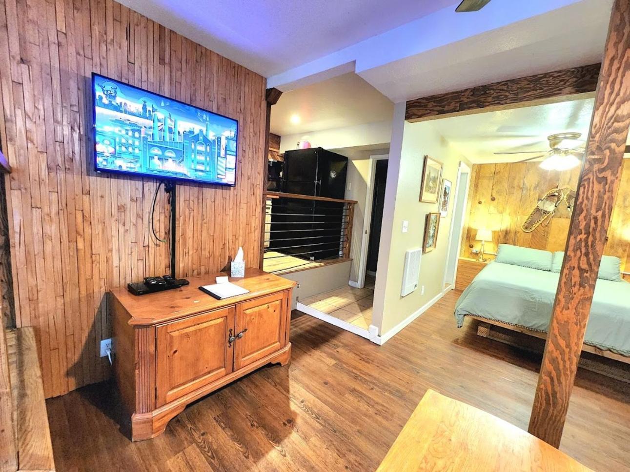 Bear Cave- Pet Friendly Suite In Shaver Lake シェイバー・レイク エクステリア 写真